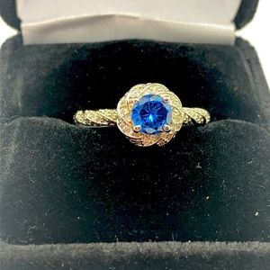 Ocean blue quartz & white topaz ring sz 8